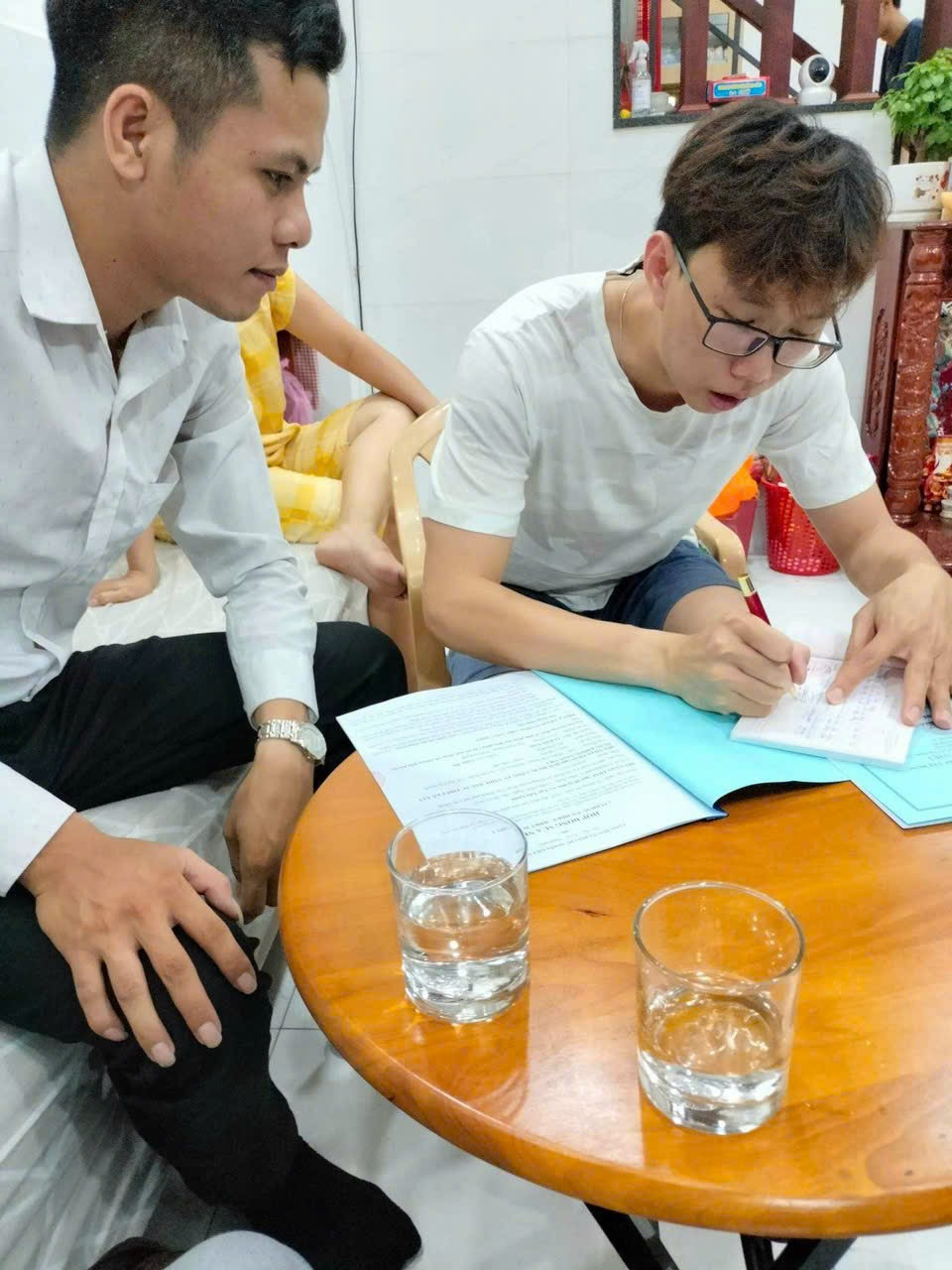 KÝ KẾT HỢP ĐỒNG THI CÔNG NHÀ PHỐ 3 TẦNG GĐ ANH LONG NĂM 2025
